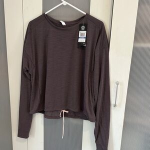 NWT Women's grey Long Sleeve Top